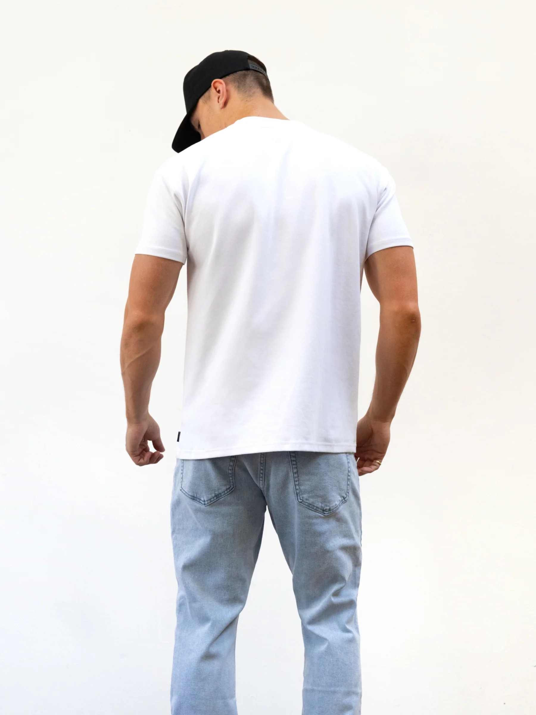 Studio Relaxed T-Shirt - White - Prinboxs