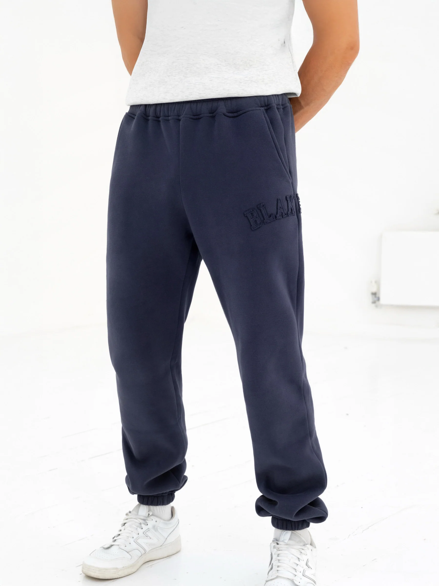 Tonal Varsity Relaxed Sweatpants - True Navy - Prinboxs