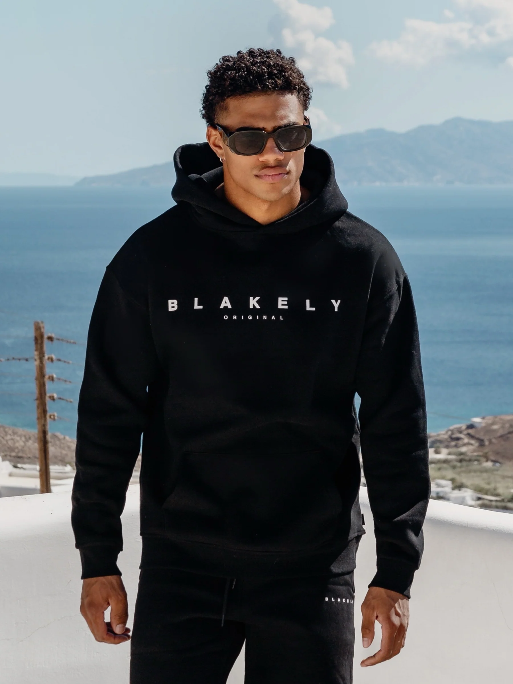 Evolved Relaxed Hoodie - Black - Prinboxs