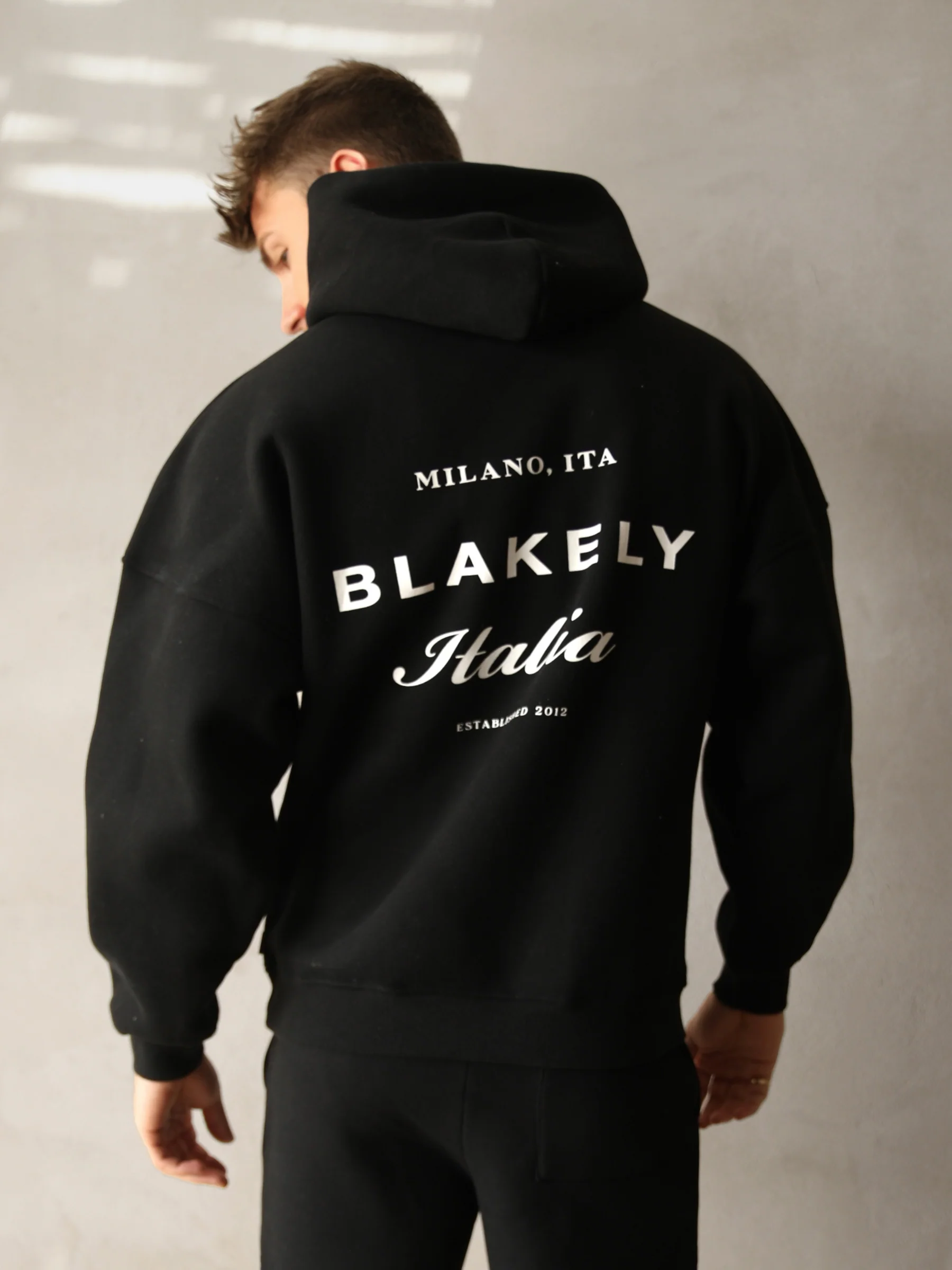 Italia Relaxed Hoodie - Black - Prinboxs