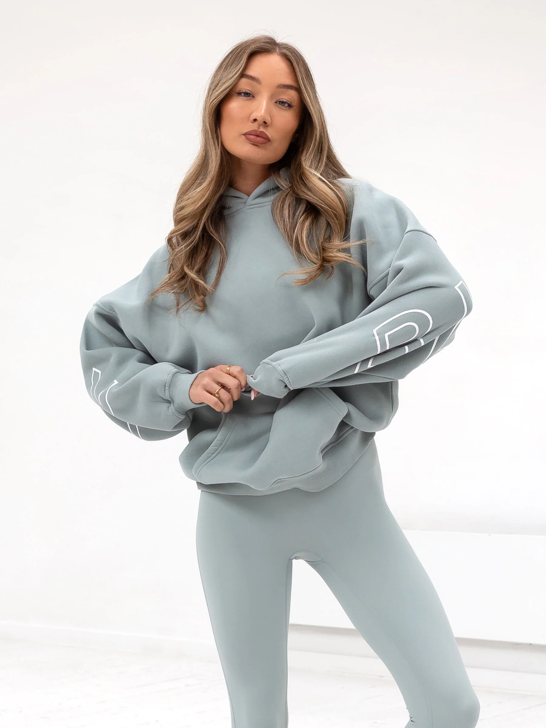 Outline Isabel Oversized Hoodie - Mineral Blue - Prinboxs