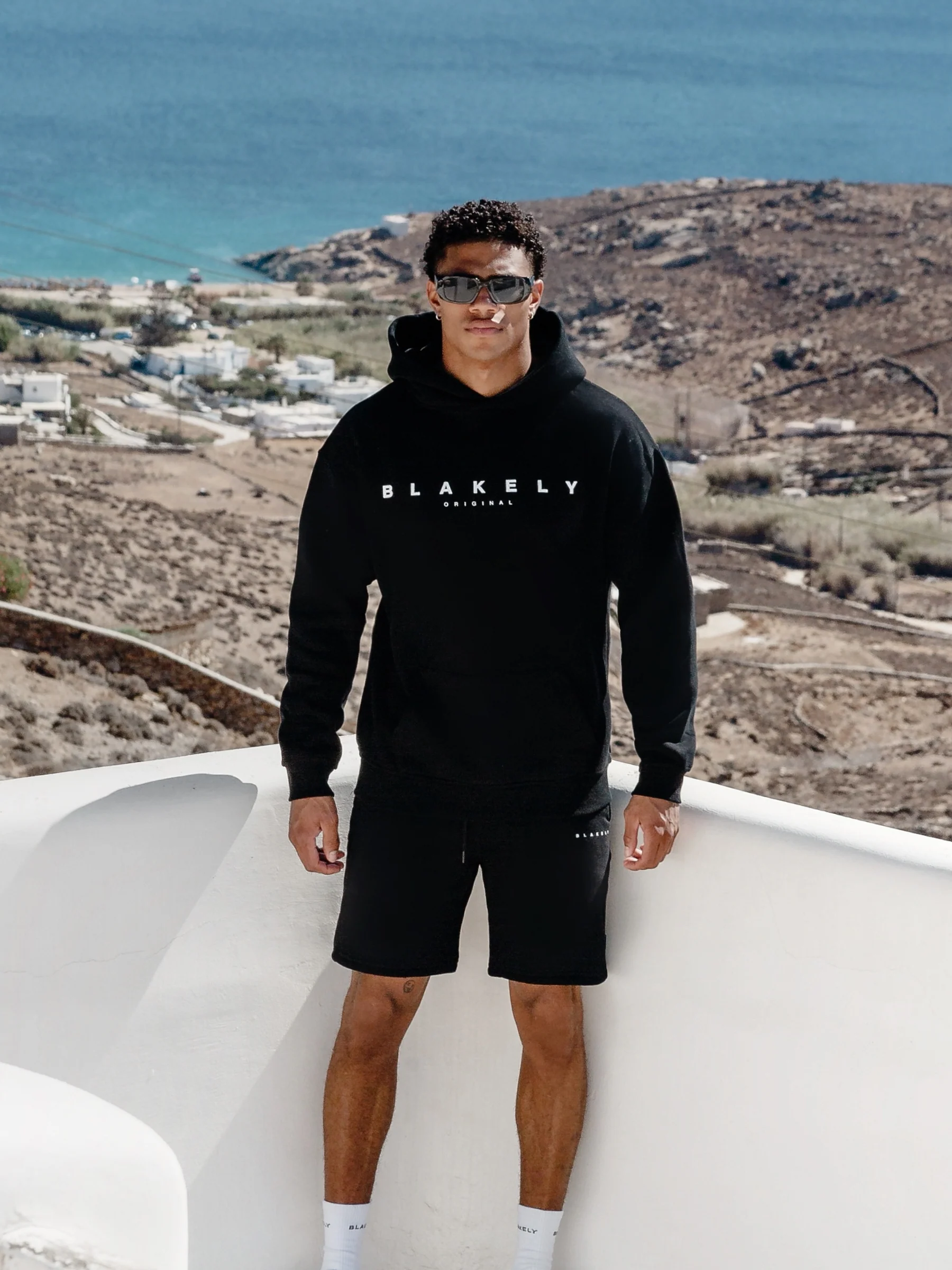 Evolved Relaxed Hoodie - Black - Prinboxs