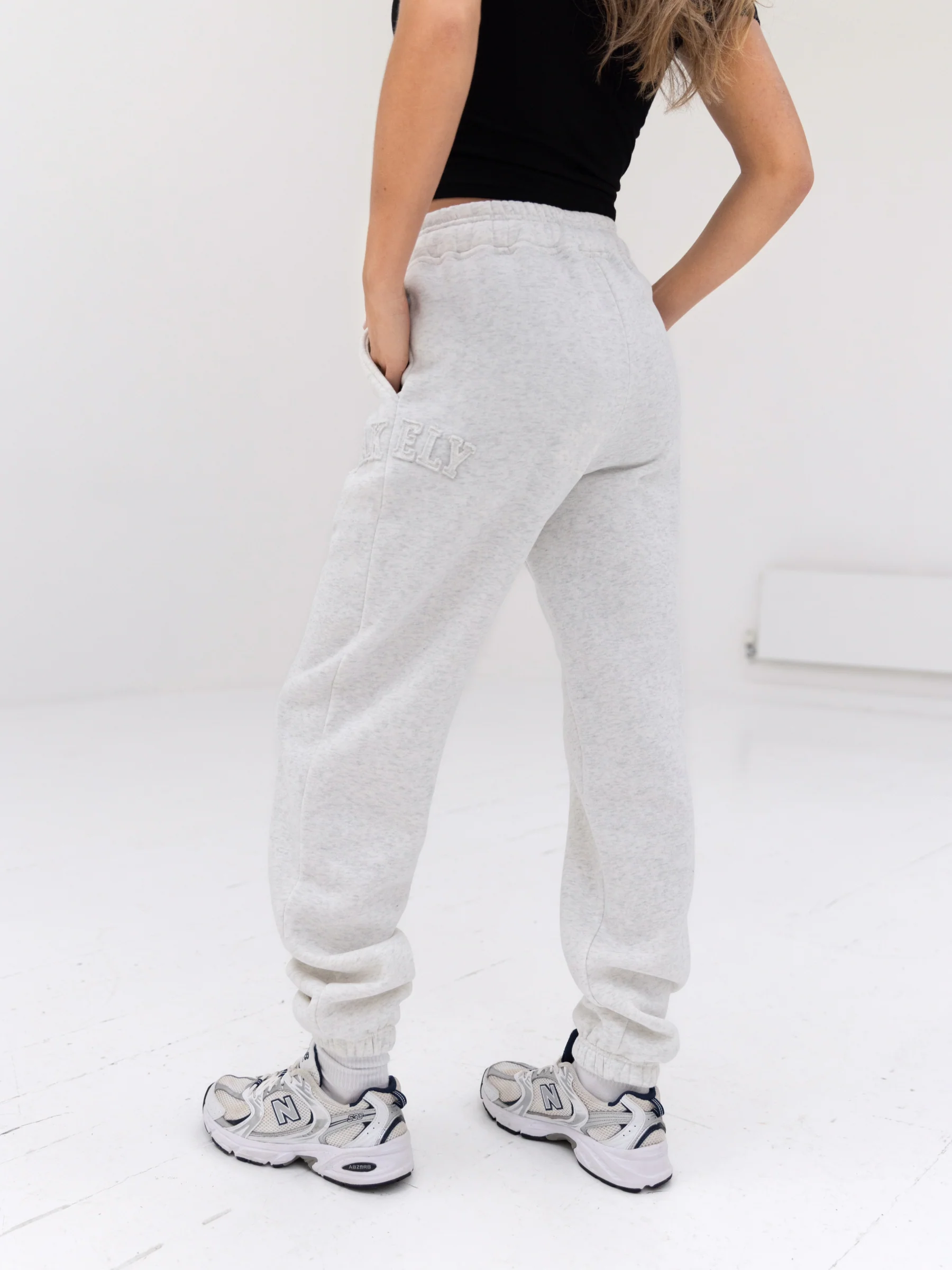 Tonal Varsity Sweatpants - Marl White - Prinboxs
